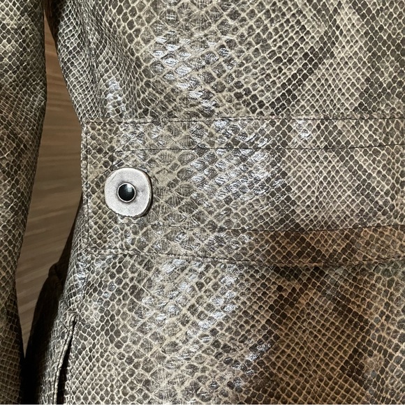 Vintage 1960s French Snakeskin Trench Jacket - Picture 5 of 6
